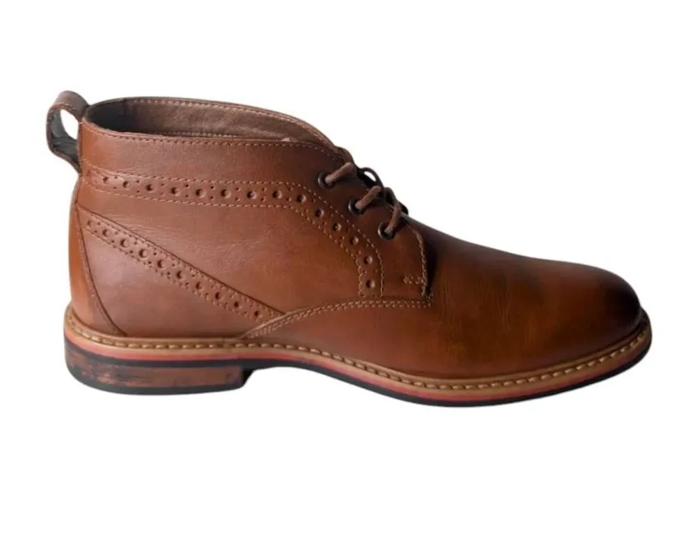 BOSTONIAN Melshire Plain Toe Lace-Up Chukka Boot Size 10M